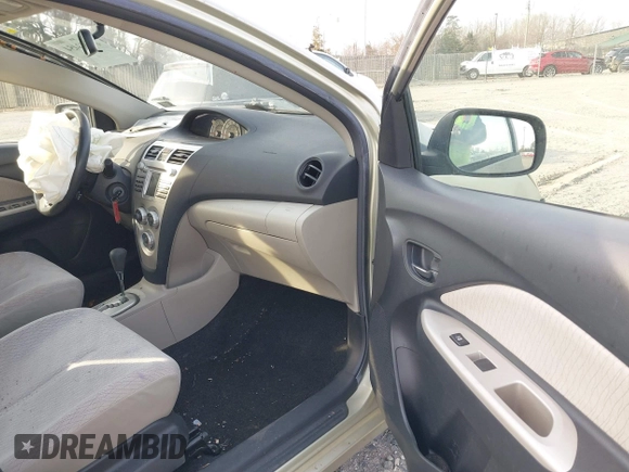 2007 Toyota Yaris with VIN JTDBT923871020965, listed as a IAAI auction lot 41683454 with 158,073 mi miles. Bid and sale history available at carsss.com. Image 5.