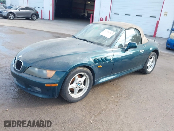 1998 BMW 3 Series 1.9L with VIN 4USCH732XWLE05993, listed as a IAAI auction lot 41551443 with 173,508 mi miles. Bid and sale history available at carsss.com. Image 2.