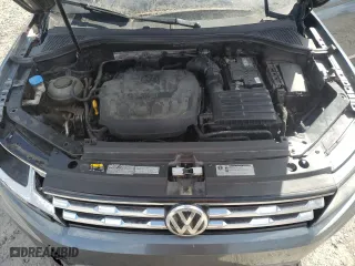 2018 Volkswagen Tiguan SEL with VIN 3VV2B7AX6JM201182, listed as a Copart auction lot 53303005 with 120,242 mi miles and Clean Title. Bid and sale history available at carsss.com. Image 12.