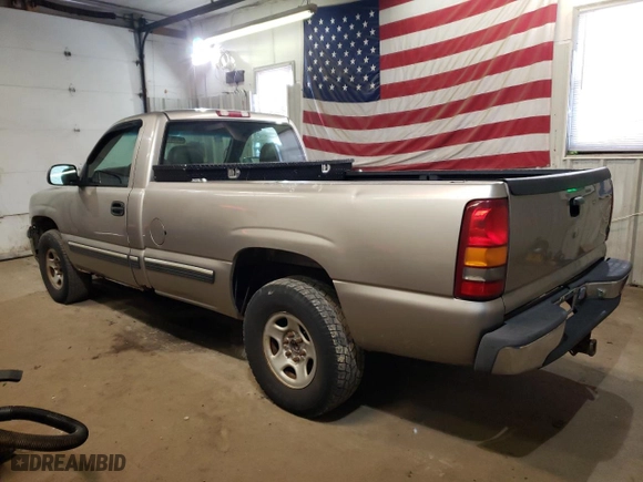2001 Chevrolet Silverado 1500 with VIN 1GCEK14V41E242872, listed as a Copart auction lot 48852045 with 223,126 mi miles and Clean Title. Bid and sale history available at carsss.com. Image 2.