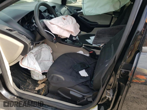2015 Ford Focus SE with VIN 1FADP3F23FL227610, listed as a Copart auction lot 48946215 with Not provided miles and Salvage title. Bid and sale history available at DreamBid. Image 7.