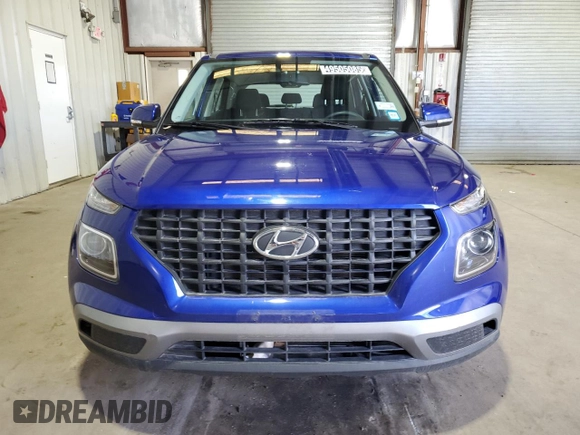 2022 Hyundai Venue SE z VIN KMHRB8A38NU141547, wystawiony jako Copart lot #49505085 z przebiegiem 25 347 mil mil oraz Czysty tytuł • Clean title. Historia ofert i sprzedaży dostępna na DreamBid. Obrazek 5.