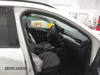 2021 Ford Escape SE z VIN 1FMCU9G61MUA32742, wystawiony jako IAAI lot #42418385 z przebiegiem 75 062 mil mil oraz . Historia ofert i sprzedaży dostępna na DreamBid. Obrazek 5.