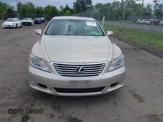 2012 Lexus LS 460 L z VIN JTHGL5EF6C5046681, wystawiony jako IAAI lot #42238501 z przebiegiem 101 140 mil mil oraz . Historia ofert i sprzedaży dostępna na DreamBid. Obrazek 12.