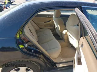 2005 Honda Accord LX z VIN 1HGCM56465A005859, wystawiony jako IAAI lot #42551178 z przebiegiem 72 016 mil mil oraz . Historia ofert i sprzedaży dostępna na DreamBid. Obrazek 8.