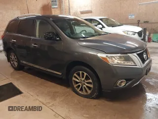 2014 Nissan Pathfinder SV with VIN 5N1AR2MMXEC709037, listed as a IAAI auction lot 41327043 with 269,383 mi miles. Bid and sale history available at carsss.com. Image 1.