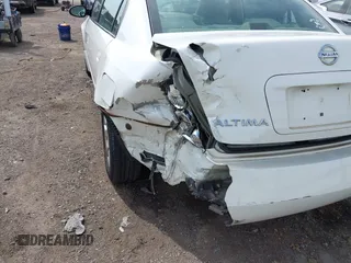 2006 Nissan Altima S with VIN 1N4AL11D76N429043, listed as a IAAI auction lot 42061407 with 163,528 mi miles and . Bid and sale history available at DreamBid. Image 6.