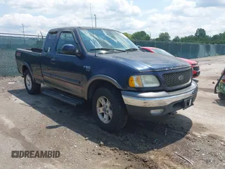 2003 Ford F-150 XL z VIN 1FTRX18L53NA25491, wystawiony jako IAAI lot #42463000 z przebiegiem 183 702 mil mil oraz . Historia ofert i sprzedaży dostępna na DreamBid. Obrazek 1.