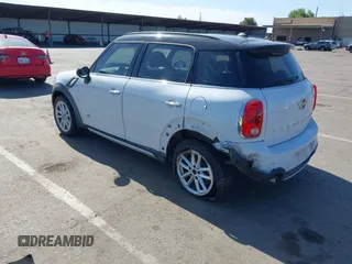 2016 MINI Countryman S z VIN WMWZC5C57GWU00192, wystawiony jako IAAI lot #42345660 z przebiegiem 57 683 mil mil oraz . Historia ofert i sprzedaży dostępna na DreamBid. Obrazek 3.
