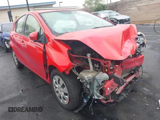 2014 Toyota Prius One z VIN JTDKDTB30E1075448, wystawiony jako IAAI lot #42184921 z przebiegiem 108 232 mil mil oraz . Historia ofert i sprzedaży dostępna na DreamBid. Obrazek 1.