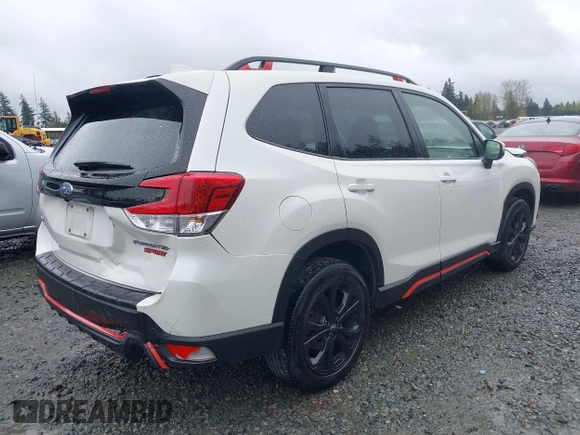 2022 Subaru Forester Sport with VIN JF2SKAJC5NH509075, listed as a IAAI auction lot 41977015 with 35,872 mi miles. Bid and sale history available at carsss.com. Image 4.