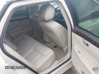 2011 Cadillac DTS z VIN 1G6KA5E65BU139507, wystawiony jako IAAI lot #42236497 z przebiegiem 118 332 mil mil oraz . Historia ofert i sprzedaży dostępna na DreamBid. Obrazek 8.