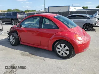 2009 Volkswagen New Beetle Coupe S with VIN 3VWPW31C09M512338, listed as a Copart auction lot 52140795 with 150,986 mi miles and Salvage Title. Bid and sale history available at carsss.com. Image 2.