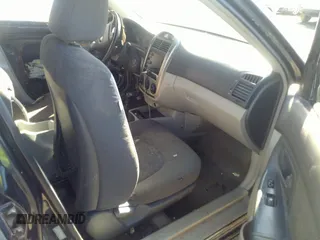 2005 Kia Spectra with VIN KNAFE161955072856, listed as a IAAI auction lot 41767352 with 264,251 mi miles. Bid and sale history available at carsss.com. Image 5.