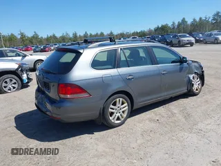 2010 Volkswagen Jetta SportWagen TDI with VIN 3VWTL7AJ7AM704602, listed as a IAAI auction lot 42119650 with 185,761 mi miles. Bid and sale history available at carsss.com. Image 4.