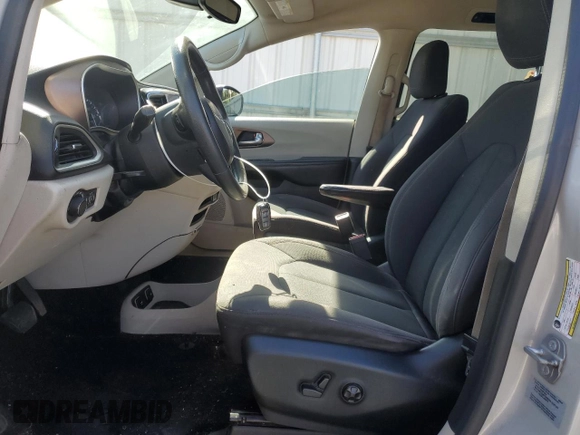 2017 Chrysler Pacifica Touring with VIN 2C4RC1DG9HR722869, listed as a Copart auction lot 58184695 with 221,698 mi miles and Salvage title. Bid and sale history available at DreamBid. Image 7.