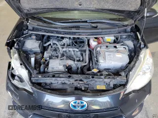 2014 Toyota Prius One z VIN JTDKDTB3XE1075179, wystawiony jako Copart lot #54004965 z przebiegiem 142 587 mil mil oraz Szkoda całkowita • Salvage title. Historia ofert i sprzedaży dostępna na DreamBid. Obrazek 12.