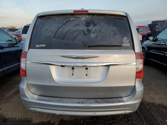 2011 Chrysler Town & Country Touring-L with VIN 2A4RR8DG4BR758932, listed as a Copart auction lot 44698295 with 147,953 mi miles and Salvage Title. Bid and sale history available at carsss.com. Image 6.