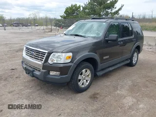 2006 Ford Explorer XLT z VIN 1FMEU73E26UB61439, wystawiony jako IAAI lot #42201161 z przebiegiem 257 907 mil mil oraz . Historia ofert i sprzedaży dostępna na DreamBid. Obrazek 2.