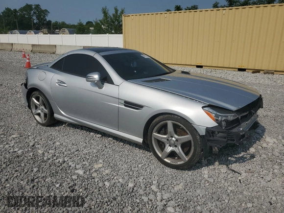 2015 Mercedes-Benz SLK 250 z VIN WDDPK4HA5FF101656, wystawiony jako Copart lot #59117435 z przebiegiem 65 169 mil mil oraz Szkoda całkowita • Salvage title. Historia ofert i sprzedaży dostępna na DreamBid. Obrazek 4.