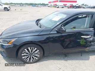 2024 Nissan Altima SV with VIN 1N4BL4DV7RN432023, listed as a IAAI auction lot 42411567 with 22,958 mi miles and . Bid and sale history available at DreamBid. Image 17.