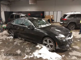 2021 BMW 3 Series 330i xDrive with VIN 3MW5R7J02M8C21465, listed as a IAAI auction lot 38490636 with 37,391 mi miles. Bid and sale history available at carsss.com. Image 1.