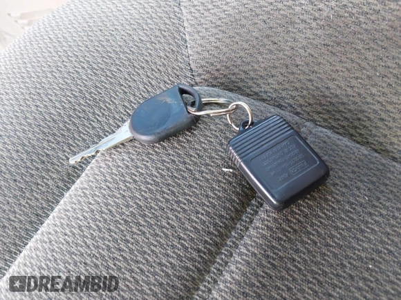 2002 Ford Explorer XLT z VIN 1FMZU73E12UB08940, wystawiony jako IAAI lot #42372848 z przebiegiem Nie podano mil oraz . Historia ofert i sprzedaży dostępna na DreamBid. Obrazek 11.
