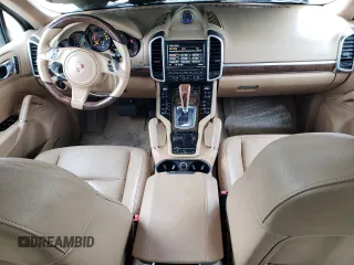 2013 Porsche Cayenne Diesel z VIN WP1AF2A27DLA20232, wystawiony jako Copart lot #86533894 z przebiegiem 160 242 mil mil oraz Szkoda całkowita • Salvage title. Historia ofert i sprzedaży dostępna na DreamBid. Obrazek 8.