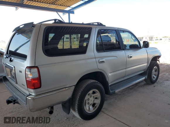 2002 Toyota 4Runner SR5 z VIN JT3GN86R520247946, wystawiony jako Copart lot #53468065 z przebiegiem 216 120 mil mil oraz Szkoda całkowita • Salvage title. Historia ofert i sprzedaży dostępna na DreamBid. Obrazek 3.