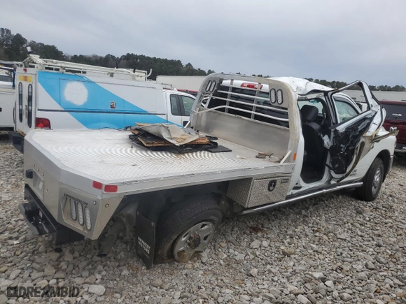 2024 Ram 2500 Tradesman with VIN 3C6UR5HJ0RG131253, listed as a Copart auction lot 88338205 with 3,018 mi miles and Salvage Title. Bid and sale history available at carsss.com. Image 3.