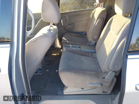 2017 Nissan Quest SV with VIN JN8AE2KP6H9169849, listed as a IAAI auction lot 41565284 with 154,656 mi miles. Bid and sale history available at carsss.com. Image 8.