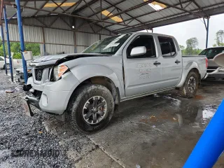 2018 Nissan Frontier SV with VIN 1N6AD0EV6JN744362, listed as a Copart auction lot 58524385 with 117,667 mi miles and Salvage title. Bid and sale history available at DreamBid. Image 1.