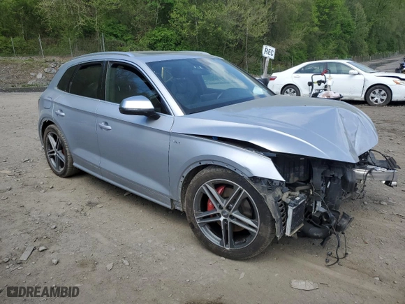 2018 Audi SQ5 Prestige with VIN WA1C4AFY3J2183902, listed as a Copart auction lot 52660484 with 0 miles and Non Repairable. Bid and sale history available at carsss.com. Image 4.
