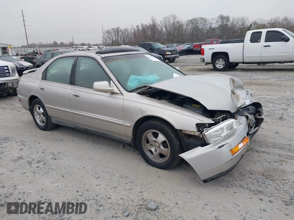 1997 Honda Accord Special Edition с VIN 1HGCD5607VA051584, выставлен на аукционе IAAI как лот 41542918 с пробегом 251 902 миль миль и . История ставок и продаж доступна на DreamBid. Изображение 1.
