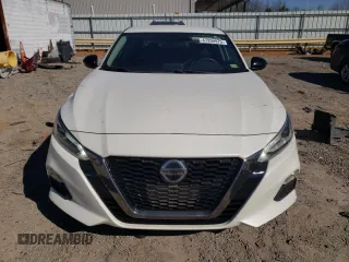 2019 Nissan Altima SR with VIN 1N4BL4CV2KC221282, listed as a Copart auction lot 47259975 with 84,608 mi miles and Salvage Title. Bid and sale history available at carsss.com. Image 5.