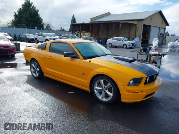 2007 Ford Mustang GT Deluxe with VIN 1ZVFT82H775239834, listed as a IAAI auction lot 41637789 with 175,655 mi miles. Bid and sale history available at carsss.com. Image 1.