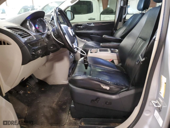 2011 Chrysler Town & Country Touring-L with VIN 2A4RR8DG9BR780165, listed as a Copart auction lot 49828235 with 212,783 mi miles and Clean Title. Bid and sale history available at carsss.com. Image 7.