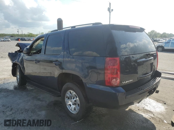 2008 GMC Yukon SLE w/3SA with VIN 1GKFC13C88R167294, listed as a Copart auction lot 50894945 with 207,268 mi miles and Salvage Title. Bid and sale history available at carsss.com. Image 2.