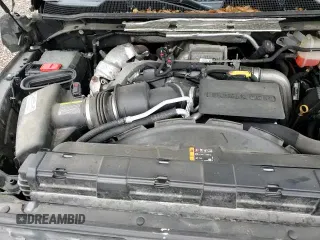 2020 Chevrolet Silverado 2500HD LTZ z VIN 1GC4YPEY4LF194342, wystawiony jako Copart lot #60039875 z przebiegiem 54 053 mil mil oraz Nie do naprawy • Non repairable. Historia ofert i sprzedaży dostępna na DreamBid. Obrazek 13.