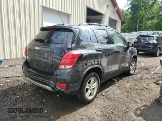 2020 Chevrolet Trax LT z VIN KL7CJPSB6LB331673, wystawiony jako Copart lot #64590854 z przebiegiem Nie podano mil oraz Szkoda całkowita • Salvage title. Historia ofert i sprzedaży dostępna na DreamBid. Obrazek 3.