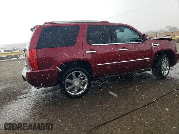 2011 Cadillac Escalade Premium z VIN 1GYS4CEFXBR191558, wystawiony jako Copart lot #42773755 z przebiegiem 107 057 mil mil oraz Szkody całkowita. Historia ofert i sprzedaży dostępna na DreamBid. Obrazek 14.