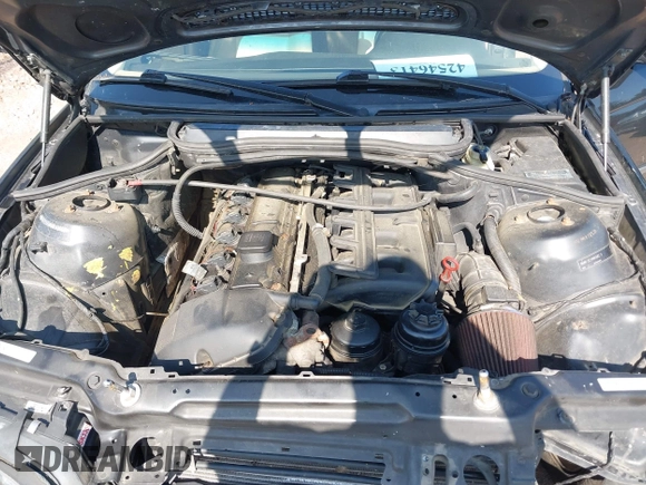 2004 BMW 3 Series 325i with VIN WBAEV33404KL63641, listed as a IAAI auction lot 42546413 with 205,775 mi miles and . Bid and sale history available at DreamBid. Image 10.