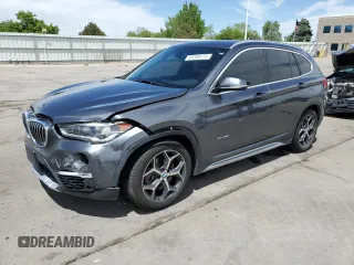 2016 BMW X1 xDrive28i z VIN WBXHT3C34GP883767, wystawiony jako Copart lot #56708375 z przebiegiem 96 285 mil mil oraz Szkoda całkowita • Salvage title. Historia ofert i sprzedaży dostępna na DreamBid. Obrazek 1.