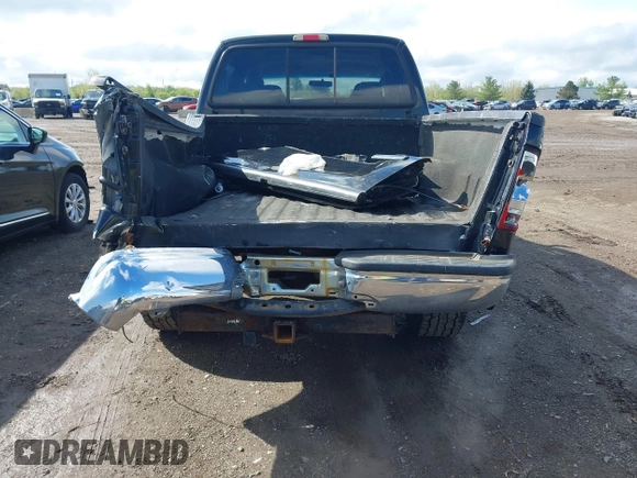 2005 Ford F-250 XL with VIN 1FTSW21515EB27458, listed as a IAAI auction lot 42209245 with 217,001 mi miles and . Bid and sale history available at DreamBid. Image 16.