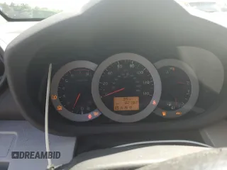 2012 Toyota RAV4 с VIN 2T3BF4DV3CW200939, выставлен на аукционе Copart как лот 62145805 с пробегом 82 782 миль миль и Списание • Salvage title. История ставок и продаж доступна на DreamBid. Изображение 9.