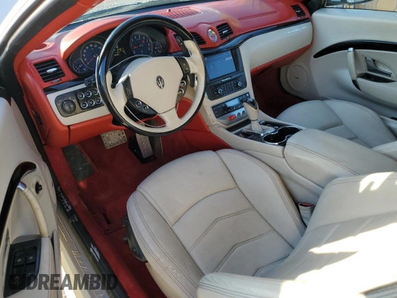 2015 Maserati GranTurismo Sport z VIN ZAM45VMA2F0154541, wystawiony jako Copart lot #79026524 z przebiegiem 38 791 mil mil oraz Nie do naprawy • Non repairable. Historia ofert i sprzedaży dostępna na DreamBid. Obrazek 8.