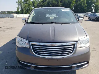 2016 Chrysler Town & Country Touring-L with VIN 2C4RC1CG6GR261131, listed as a Copart auction lot 58635234 with 109,462 mi miles and Salvage Title. Bid and sale history available at carsss.com. Image 5.
