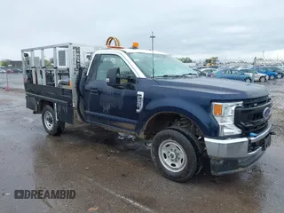 2022 Ford F-250 XL z VIN 1FDBF2B65NEE21187, wystawiony jako IAAI lot #41921169 z przebiegiem 57 394 mil mil oraz . Historia ofert i sprzedaży dostępna na DreamBid. Obrazek 1.