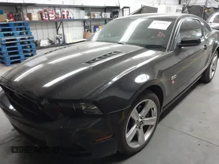 2014 Ford Mustang GT z VIN 1ZVBP8CFXE5257404, wystawiony jako IAAI lot #42731944 z przebiegiem 308 695 mil mil oraz . Historia ofert i sprzedaży dostępna na DreamBid. Obrazek 17.
