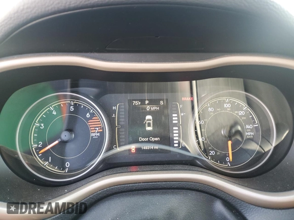 2017 Jeep Cherokee Latitude с VIN 1C4PJMCB8HW505101, выставлен на аукционе Copart как лот 64359775 с пробегом 149 314 миль миль и Списание • Salvage title. История ставок и продаж доступна на DreamBid. Изображение 9.